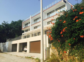 Отель Apartment SuperSeaView  Сутоморе
